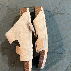 Off White Suede Birkenstocks size 38